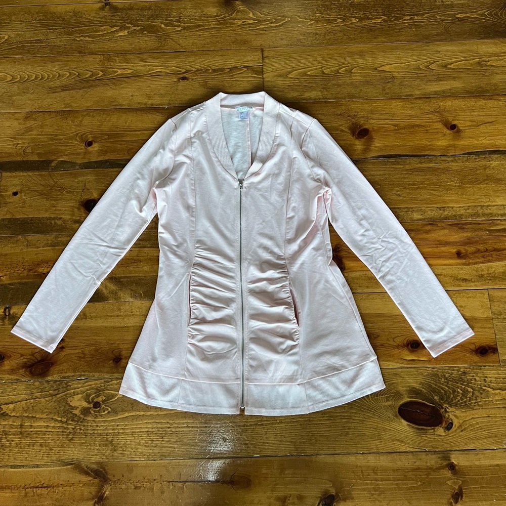 Venus Soft pink lightweight full zip long top NWOT SZ small